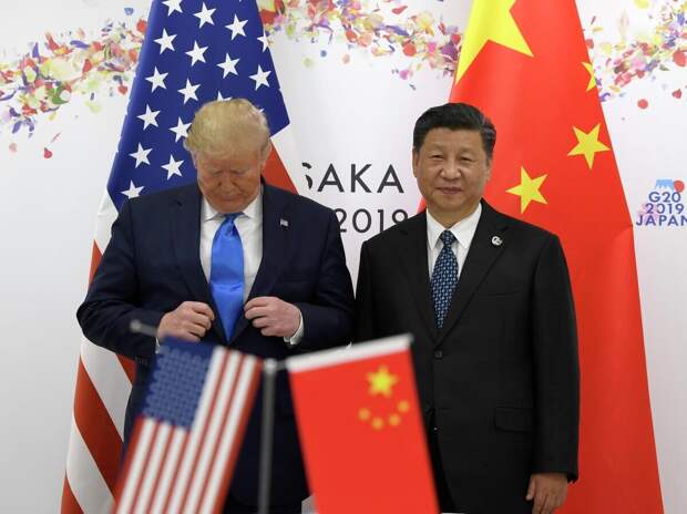 Президент США Дональд Трамп и председатель КНР Си Цзиньпин© AP Photo / Susan Walsh
