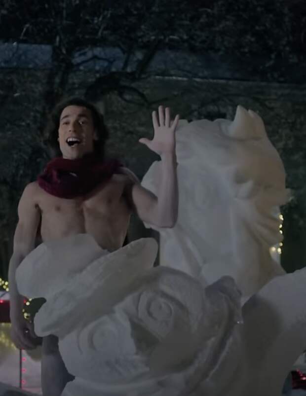 Dustin Milligan in Hot Frosty