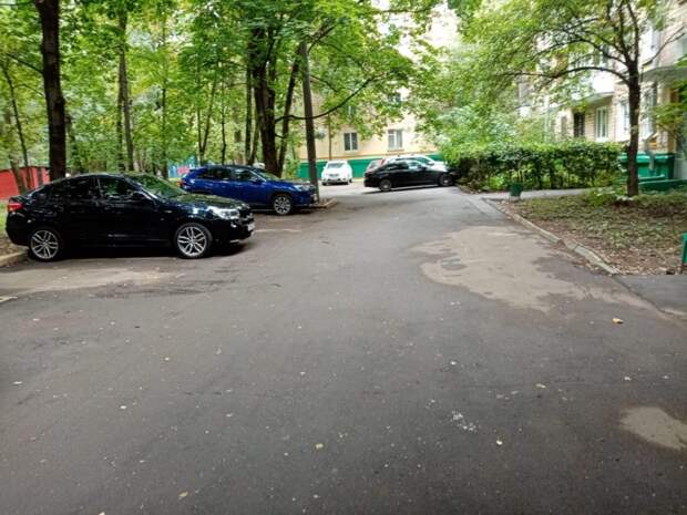 Двор на Авангардной поставлен в очередь на установку ливневок