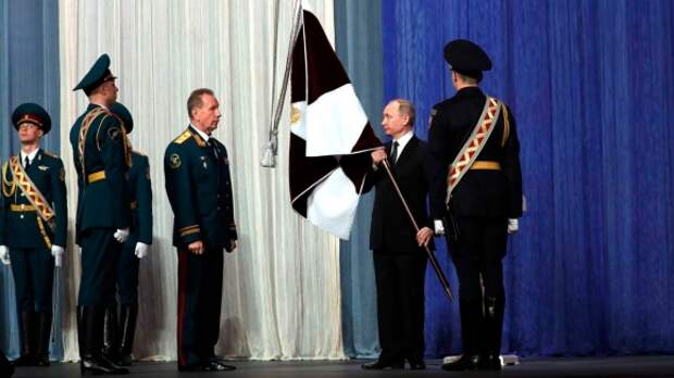 Путин поздравил росгвардейцев с профессиональным праздником Путин поздравил росгвардейцев с профессиональным праздником