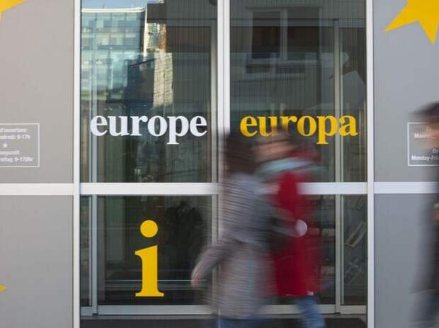 И что теперь делать Европе? Проспали нового врага, пока кричали про «угрозу с востока». Он-то их точно жалеть не будет