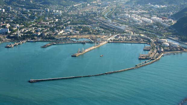 У Туапсе отразили атаку безэкипажных катеров