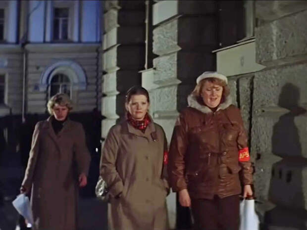 Фото №9 - Моменты из любимых советских фильмов, непонятные новому поколению