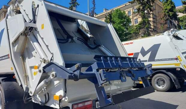 В Санкт-Петербурге водителям мусоровозов разрешат шуметь во время "режима тишины"