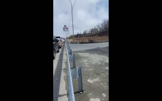 Леера и точка: дорожники перекрыли «точки аварийности» во Владивостоке