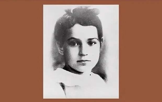 "Все Савичевы умерли. Ты не родственница Тани"