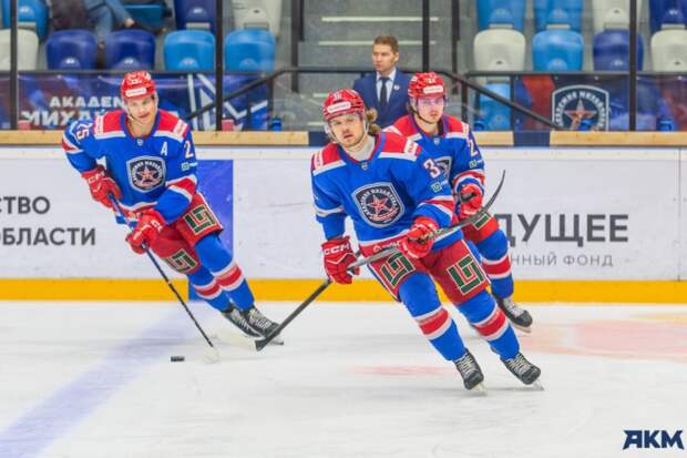 «Кристалл» ведёт 3:1 после второго периода в Туле в матче с АКМ