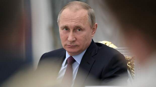 США уже подключили внутренних агентов для поиска компромата на Путина 
