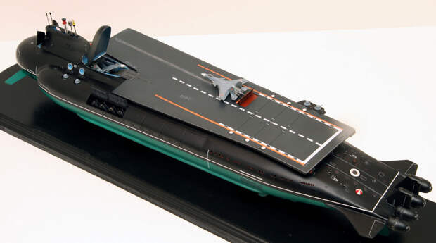 «Под водой — как в воздухе»: Зачем в СССР проектировали подводные авианосцы?