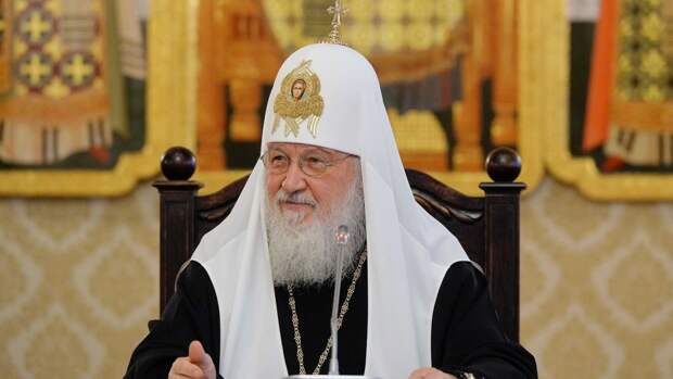 Митрополит Иларион получил от патриарха Кирилла орден Радонежского