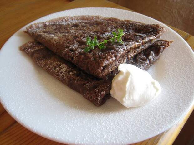 Очень ароматный, вкусные, домашние блинчики с гречкой на кефире.
