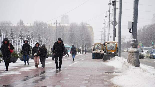 В Петербург вернулась зима