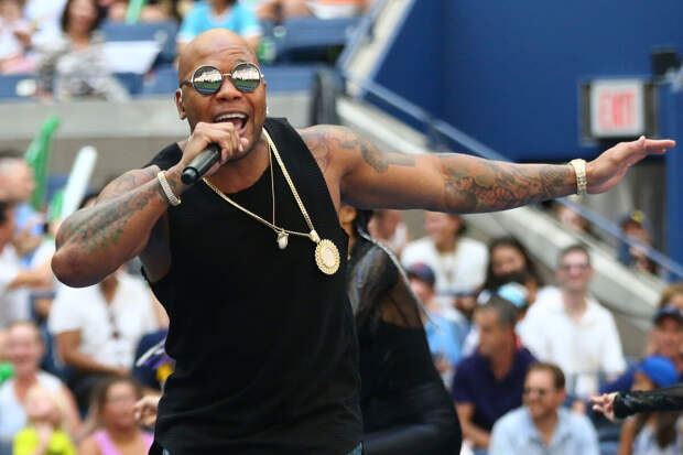 Рэпер Flo Rida прилетел в Москву на частном джете ради первого тура по России