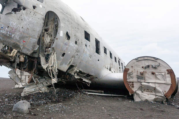 Спасатели обнаружили останки всех членов экипажа разбившегося Ан-26