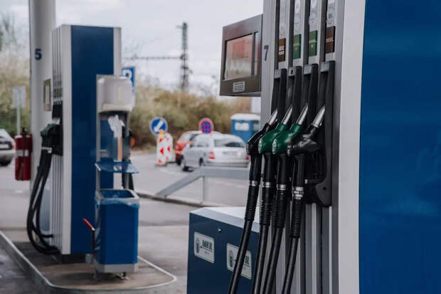 Названы ошибки на АЗС, которые приводят к поломкам и тратам