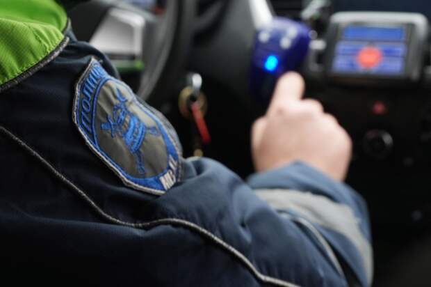 В реке под Волоколамском нашли автомобиль с телами трех мужчин