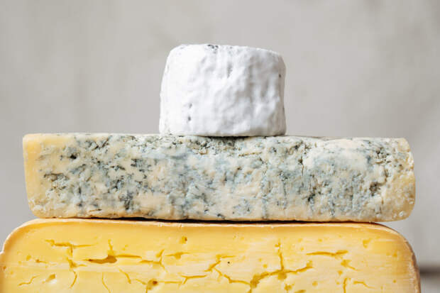 На Обводном канале открылось французское бистро и фермерская лавка Фромажери