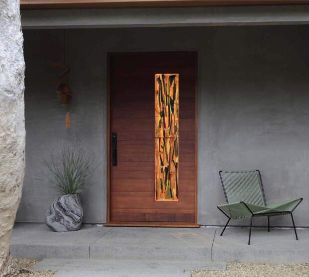 Выбираем идеальную входную дверь для домашнего интерьера (22 фото)