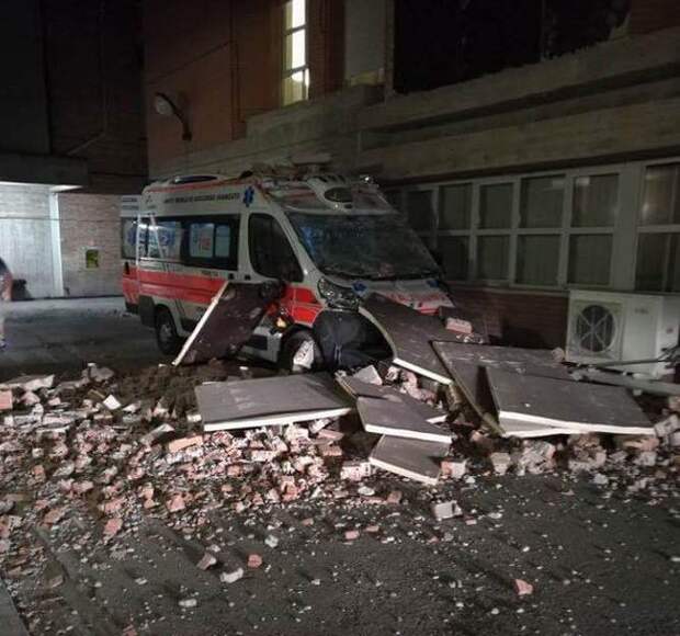 Жертвами землетрясения в Италии стали минимум 14 человек
