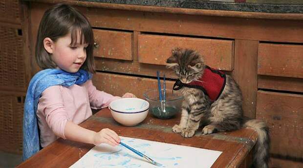 Шестилетняя девочка-аутист рисует волшебные картины, поражающие искусствоведов