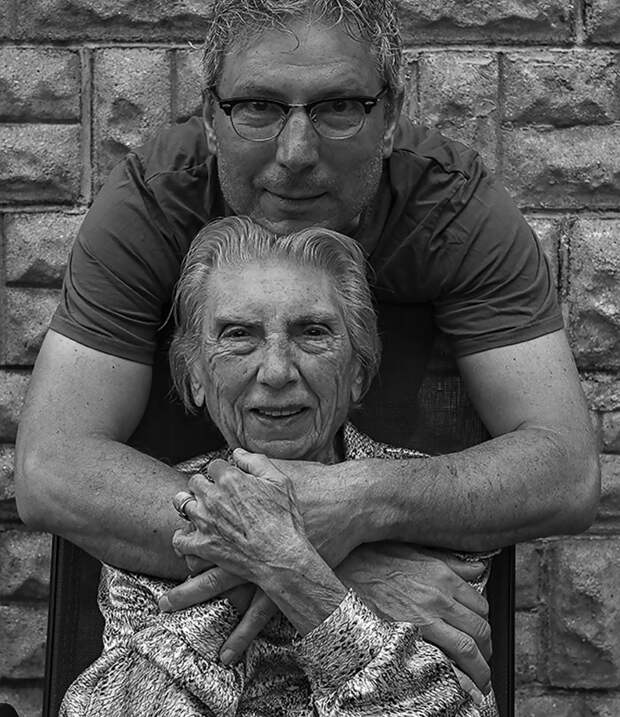 Фотохудожник взял в модели 91-летнюю мать искусство, модель, старость в радость, творчество, фото
