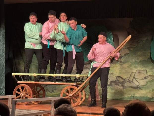 Актанышта драма коллективлары смотры дәвам итә