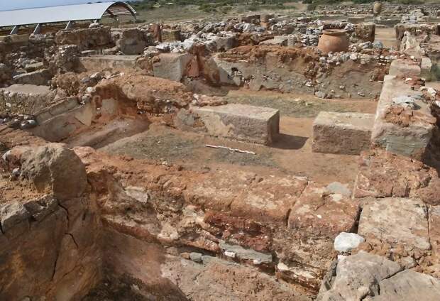 Недавнее исследование, проведенное под руководством Рены Веропулиду (Музей византийской культуры в Салониках) и Мод Деволдер (Гентский университет), позволило обнаружить инновационный метод разгадки тайн архитектуры бронзового века в Эгейском регионе