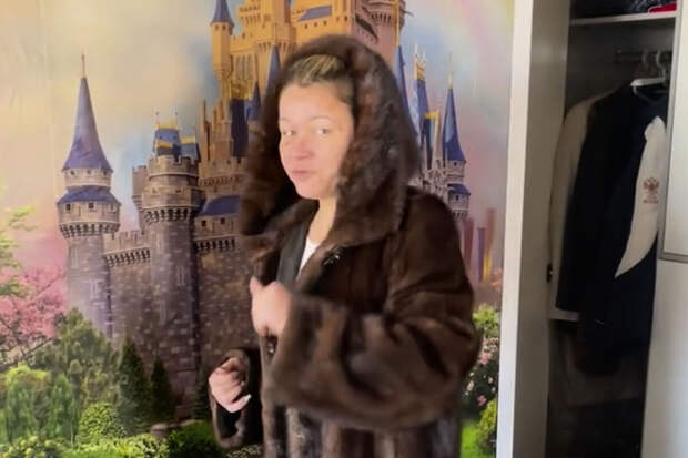 Музкритик Евгений Бабичев предрек крах музыкальной карьере Иришки Чики‑Пики