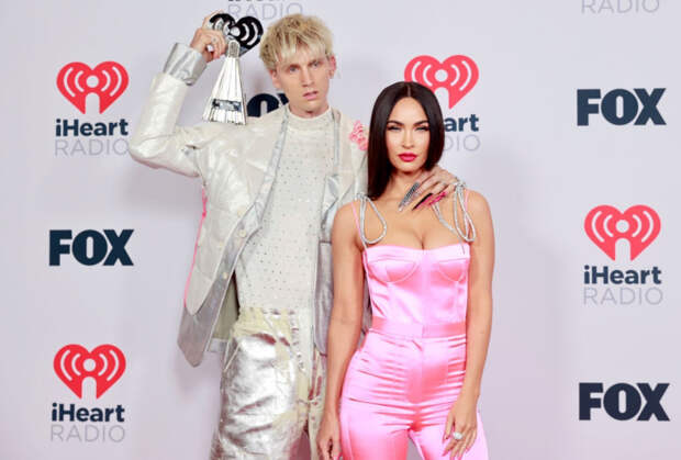 Machine Gun Kelly shaved head unrecognizable transformation