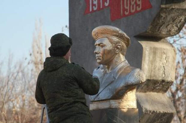 Воины-интернационалисты Таджикистана почтили память боевых товарищей