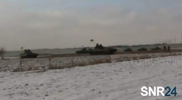 Большие колонны бронетехники стягиваются на Донбасс украинской стороной
