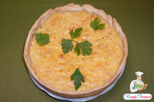Луковый пирог с сыром