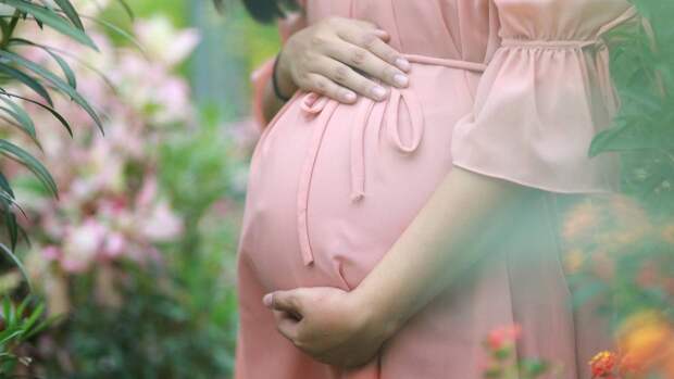Вакцинированные беременные женщины в Курской области получат денежные выплаты