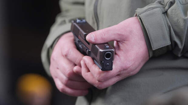 Сосед протестировал подаренный на Рождество пистолет и застрелил старушку