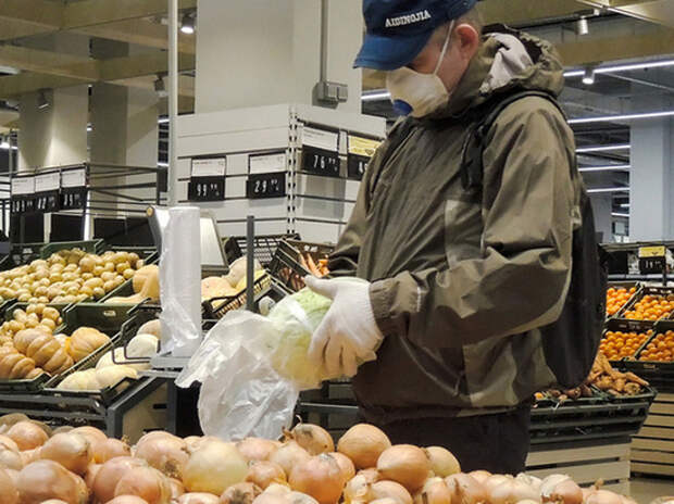 Эксперты оценили угрозы повышения МРОТ: разгонит цены на продукты