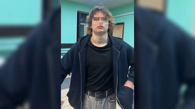 Петербурженку увезла "скорая" с травмой головы после дебоша юного курильщика