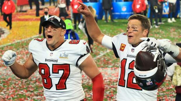 Rob Gronkowski and Tom Brady