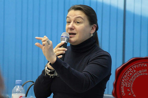 Актриса Анастасия Мельникова раскрыла размер своей депутатской зарплаты