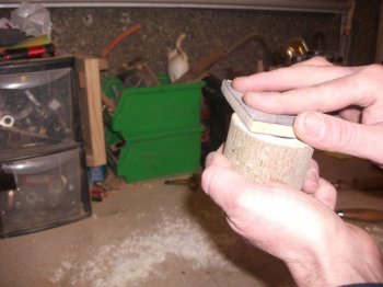 Подсвечник из обычного полена Подсвечник из обычного полена