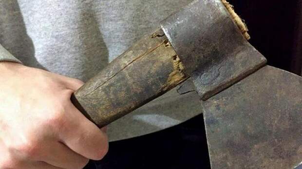 Пьяный житель Хабаровского края убил жену топором