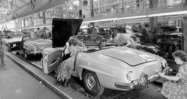 Mercedes-Benz 190 SL празднует круглую дату (9 фото)