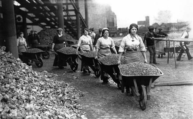 Рабочая краса или как выглядели рабочие девушки, женщины в СССР
