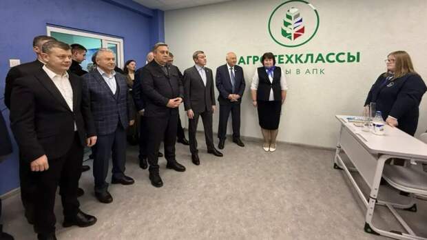 Марат Җәббаров Биектау мәктәбендә агротехнология сыйныфын ачты