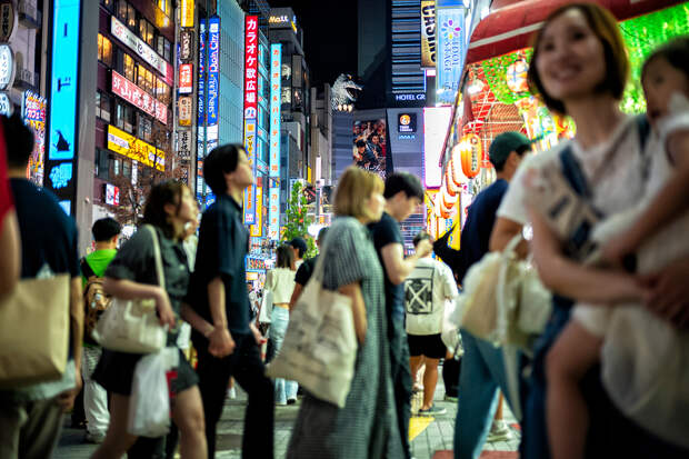 Российский тревел-блогер описал женщин в Японии словами «пьют так, что мне и не снилось»