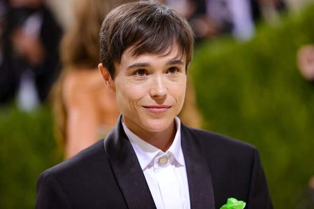 Эллиоту Пейджу заплатят 3 миллиона долларов за мемуары о трансгендерном переходе