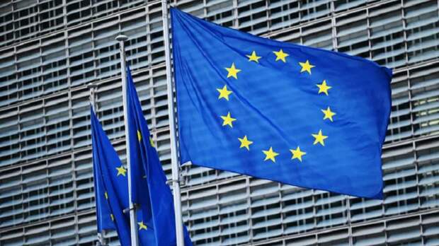 ЕС не утвердил направление доходов от активов РФ на закупки оружия Киеву