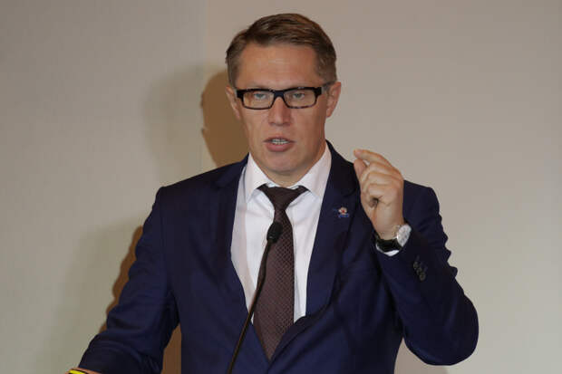 Мурашко резко ответил россиянам на вопрос о третьей волне коронавируса