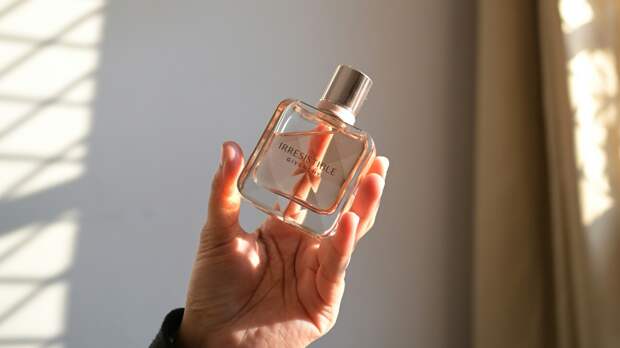 Опасно ли пользоваться духами на солнце?