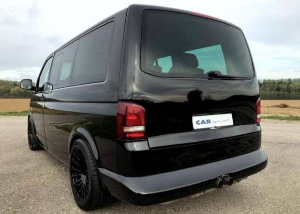 Микроавтобус Volkswagen Multivan с двигателем от Porsche 911