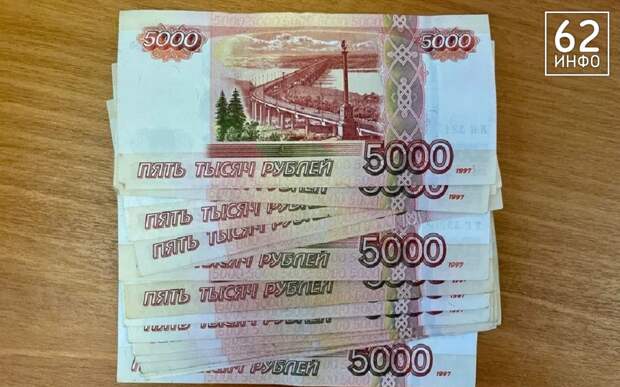 Продавец мебели в Сасове забрала из магазина 2,37 млн и проиграла на ставках